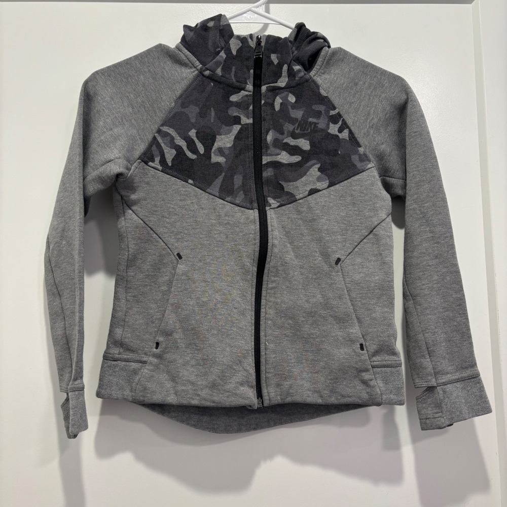 Nike Tech Fleece Camo Full Zip Hoodie Gray Boys Small S Thumbholes Sweatshirt